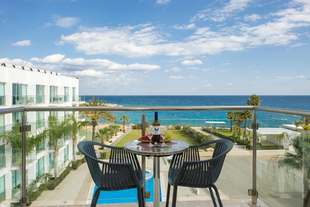 Gabriela - Coralli Beachfront Apartment Protaras Exteriér fotografie