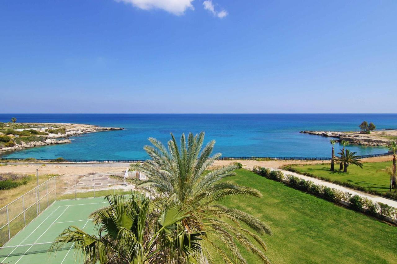 Gabriela - Coralli Beachfront Apartment Protaras Exteriér fotografie