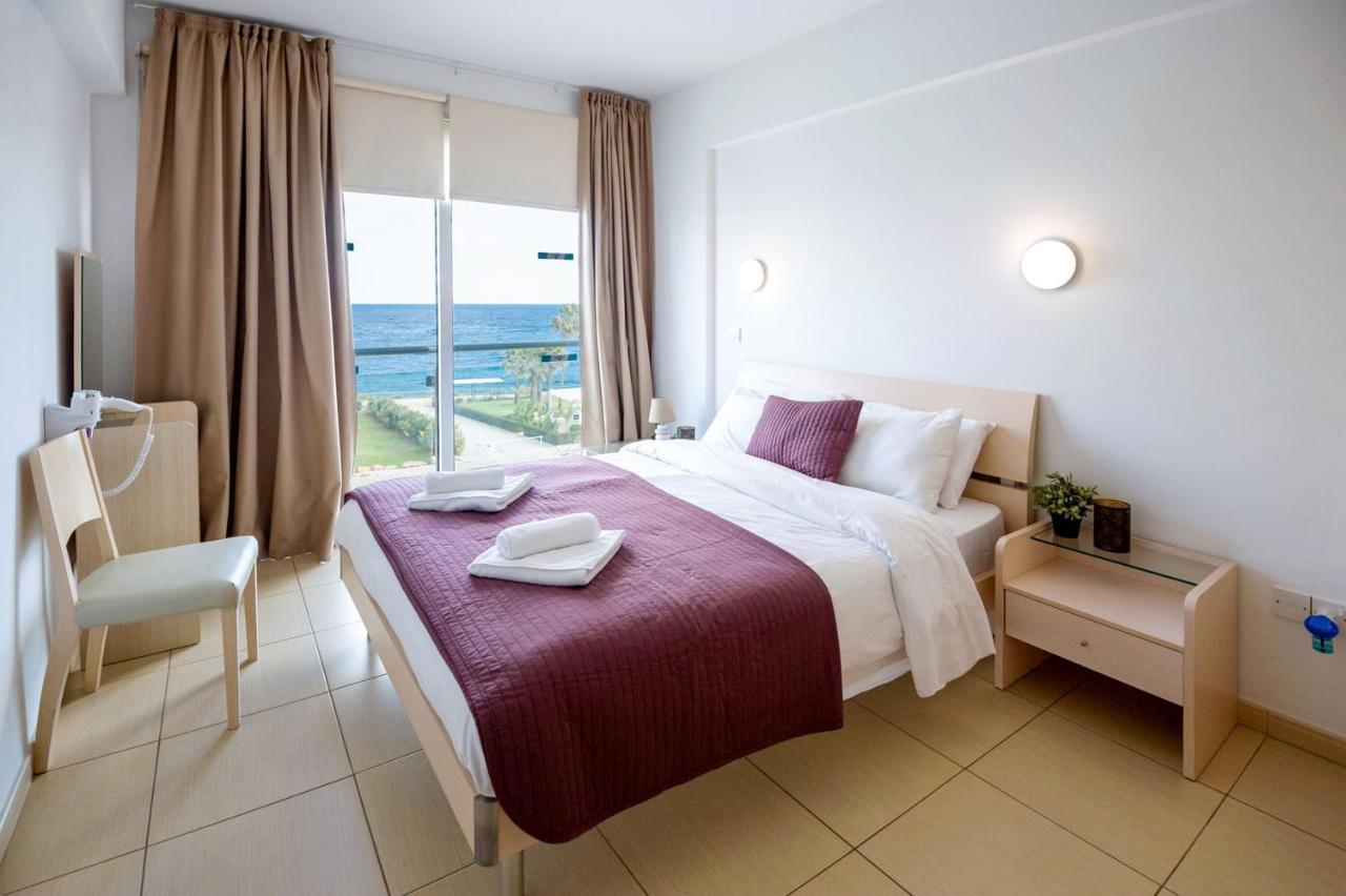 Gabriela - Coralli Beachfront Apartment Protaras Exteriér fotografie